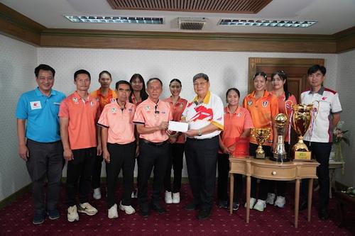 Supporting women’s volleyball, Khon Kaen University & Korat
